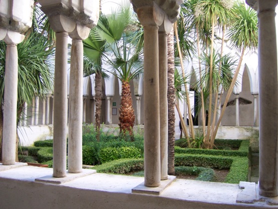 campania-amalfi-coast-duomo-cloister.jpg